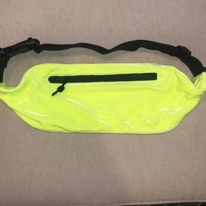 New Triangl Velvet Fanny Belt Bag Lemon Split